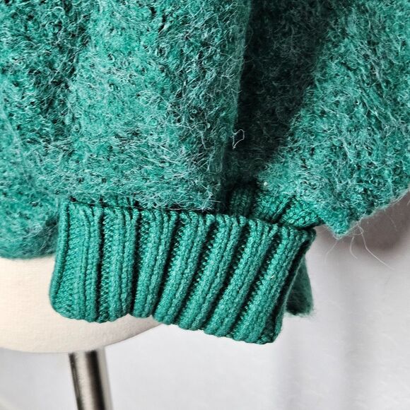 Free People Green Oversized Turtleneck Sweater Cozy Slouchy Chunky Knit NWOT Sm - Picture 3 of 8